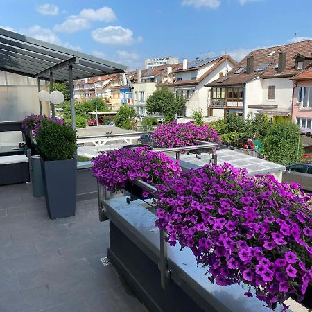 Guenstiges Gruenes Ferienzimmer Mit Separater Moderner Dusche เลอร์ราค ภายนอก รูปภาพ